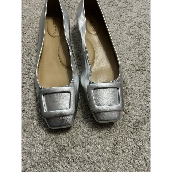 Talbots SUTTON BUCKLE LEATHER FLATS - METALLIC Women's 7.5 - Picture 3 of 6